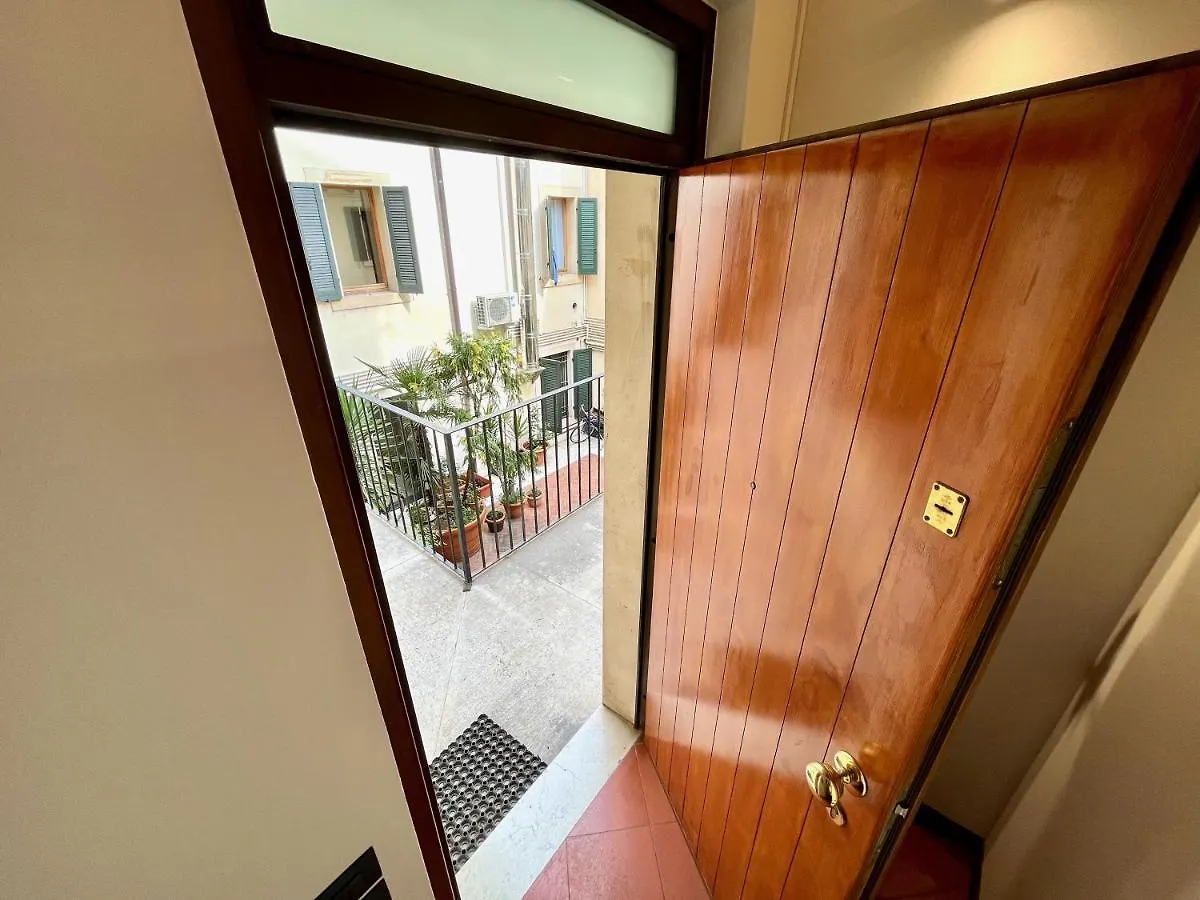 Il Balconcino Apartment Verona Italy